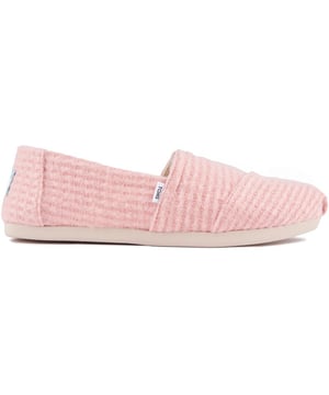 This Comfy Go-to Alpargata Slip-on Comes In A Soft And Chunky Rib Knit Design For A Cosy Texture. Stay Comfortable Thanks To The Padded Ortholite Footbed And The Durable, Cushy Outsole. These Iconic Plimsolls Are Further Complemented With A Branded Heel Cap And Toms Signature Branding Tab On The Side.