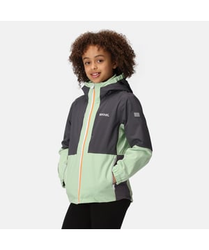 The Hydrate VIII 3-in-1 kids' hiking jacket from Regatta will get them adventure ready. With Isotex 15000  the waterproof jacket will keep rain at bay. When it dries up  take off the outer layer to reveal a padded jacket  perfect for staying agile on their travels.