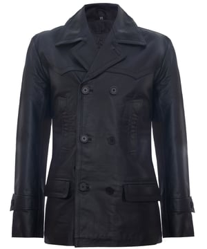 Inspirada en el diseño clásico del abrigo Pea, esta prenda está bellamente confeccionada en el cuero Nappa más suave para brindar un giro alternativo a un estilo icónico. Esta chaqueta tiene un acabado cruzado y tiene un cierre de cuatro botones. Para mayor comodidad, hay dos bolsillos para calentar las manos en ángulo en la cintura, además de dos bolsillos con solapa en la cadera. En la parte trasera de la chaqueta hay un cinturón ajustable para brindar un ajuste más personalizado. Esta chaqueta es un clásico poderoso y atemporal que será un elemento básico en su guardarropa durante los próximos años.