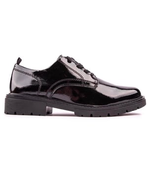 Los zapatos Jana Patent Derby le darán a tu atuendo el toque que necesita y realzarán tu guardarropa. Estos zapatos negros brillantes han sido diseñados con una parte superior con apariencia de charol sobre una suela exterior robusta. La moda se une a la función. ideal para colegio. ropa universitaria o de oficina inteligente.