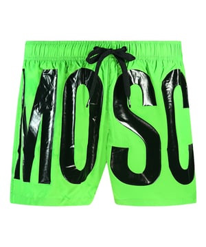 Moschino grote zwarte logo groene short. Moschino grote zwarte logo groene short. Elastische tailleband. 100% Polyester. Wikkel rond logo-ontwerp. Productcode - 5B6142335 0398