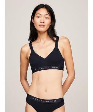 Tommy Hilfiger BRALETTE LIFT Womens Desert Sky
Item Weight: 0.35 KGProduct Code: UW0UW04612DW5