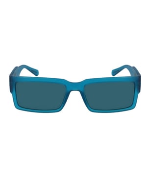 Gafas de sol CKJ23623S con montura de acetato.

Forma y diseño:
- Estas gafas Calvin Klein tienen una silueta rectangular.

Material de la montura:
- La montura de estas gafas está fabricada en acetato, un material plástico.
- El acetato proporciona durabilidad, flexibilidad y un acabado liso a la montura.

Patillas de acetato:
- Las patillas también están hechas de acetato, a juego con el material de la montura.
- El acetato en las patillas las hace livianas y cómodas de llevar.

Detalles de la marca:
- Grabado de la marca Calvin Klein en las patillas.
- Estos elementos de diseño ayudan a identificar claramente el modelo como parte de la colección de gafas Calvin Klein.

Lentes:
- Los lentes son de alta calidad.
- Estos lentes proporcionan una excelente protección UV y una visión nítida y clara.
 Medidas: Ancho lente: 57 mm. Puente: 18 mm. Patillas: 145 mm.
 Composición: Acetato
 Cuidados:
Utiliza un paño de microfibra suave y limpio para limpiar tus gafas de sol. Este tipo de paño no rayará los lentes.
Evita usar productos de limpieza abrasivos, detergentes, alcohol o acetona, ya que pueden dañar los lentes y los tratamientos antirrefleja