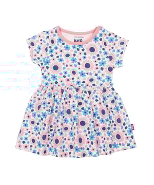 Our sweet Sea Breeze bodydress brings together style with practicality perfectly. A combined bodysuit and dress gives a great look with lots of comfort and is oh so practical for adventurous little ones on the go. With a t-shirt neck and popper crotch and shoulder openings, making it really easy to take on and off.