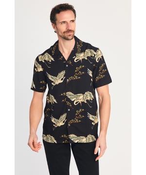 This short sleeve shirt from French Connection is the ultimate piece to level up your new season wardrobe. This shirt features a revere style collar, button-down fastening, relaxed fit and French Connection branded tab. In a funky bird print, this shirt is perfectly paired with your favourite pair of shorts and fresh trainers.