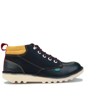 Bottes d'hiver Kickers Kick Hi pour garçon en bleu marine.<BR><BR>- Dessus en cuir et textile durable.<BR>- Fermeture à lacets.<BR>- Fermeture éclair intérieure et languette de talon tissée pour se chausser et se déchausser facilement.< BR>- Détail triple couture classique.<BR>- Col en velours côtelé contrasté.<BR>- Doublure textile confortable.<BR>- Première de propreté doublée cuir.<BR>- Fleurette et pattes emblématiques Kickers.<BR>- Logo Kickers sur la languette et le côté du talon.<BR>- Semelle extérieure en caoutchouc durable.<BR>- Dessus en cuir et textile, Doublure textile et cuir, Semelle synthétique.