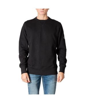 Marca: Calvin Klein Jeans  
Género: Hombres  
Tipo: Sudaderas  
Temporada: Otoño/Invierno  

DETALLES DEL PRODUCTO  
• Color: negro  
• Patrón: liso  
• Cierre: sin cierre  
• Mangas: largas  
• Escote: cuello redondo  

COMPOSICIÓN Y MATERIAL  
• Composición: -100% algodón  
• Lavado: lavar a máquina a 30°