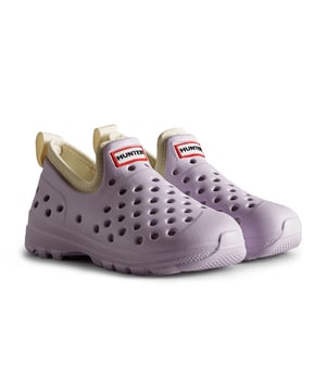 Protect feet on the beach with the Little Kids Water Shoe. Crafted with an ultra-lightweight and flexible EVA outsole, these kids water shoes feature a removable cushioning Airprene bootie that makes them comfier for longer and can be removed for fast drying after splashing around.