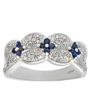 9K (375) geel goud: 1,9 gram; # Diamant: 0,2 ct; # Saffier: 0,35 ct