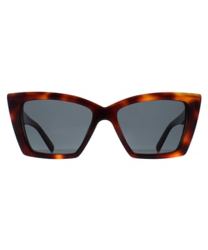 Saint Laurent Cat Eye Womens Havana Black SL657 Zonnebrillen belichamen de iconische elegantie van het merk. De cat eye monturen, zorgvuldig ontworpen in Italië, stralen een tijdloze allure uit, terwijl het slanke acetaat montuur een vleugje luxe toevoegt aan elke look. Dankzij de uitstekende UV-bescherming is deze zonnebril niet alleen een fashion statement, maar zorgt hij ook voor een optimale oogverzorging.