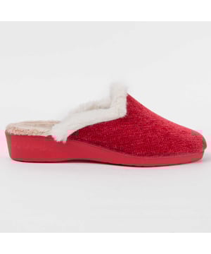 Hecho en España. Zapatilla de casa para mujer. Calce cómodo. Fabricada en materiales veganos. Fabricado por otras marcas para nuestra marca.