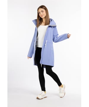 Dans un design sportif, myMo ATHLSR présente le fonctionnel manteau softshell alary. Avec sa longueur agréable et son intérieur en micro-polaire doux, il est parfait pour la transition. Le matériau respirant et imperméable au vent et à l'eau protège efficacement et peut être ajusté à la taille grâce à un cordon de serrage. Les deux poches pratiques et les nombreux détails bien pensés comme les œillets en relief, les stoppeurs de cordon et la broderie en forme de cœur sur la poitrine sont particulièrement remarquables. Un col montant haut ne tient pas seulement le cou au chaud, mais offre aussi de la place pour une capuche qui peut être intégrée sans problème dans le col haut grâce à la fermeture éclair.