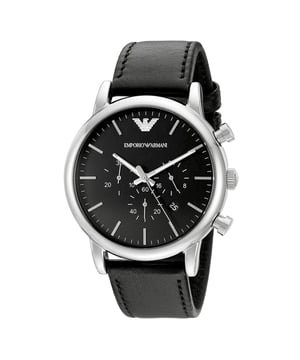 Emporio Armani AR1828 - Herrenuhr Quarz aus Edelstahl• Material: Edelstahl• Glas: Mineral• Armband: Leder• Farbe: Silber Schwarz• Wasserbeständigkeit: 50 m (5 ATM)• Gehäusegröße: 46 mm