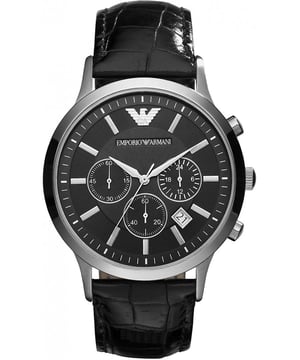 Dit Emporio Armani Heren horloge beschikt over een Quartz binnenwerk. De kast (43 mm mm) is vervaardigd uit RVS (Zilverkleurig) en heeft een Mineraalglas. De band is Zwart Leer. Dit horloge uit de Emporio Armani Renato reeks is een mooi en tijdloos geschenk. Verras jezelf of iemand anders met dit cadeau. Bovendien geniet u hierbij van 2 jaar garantie tegen alle fabricagefouten.
