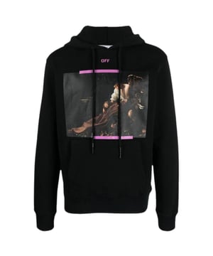 Off-White Arrow Caravaggio St Fran Slim Fit Schwarzer Kapuzenpullover. Bleiben Sie warm und stilvoll mit diesem Off-White Slim Fit Hoodie. Mit seinem modernen Design und dem ikonischen Logo ist dieser Kapuzenpullover mit Sicherheit ein Gesprachsstarter. Zeigen Sie Ihren einzigartigen Stil!.. Pfeil-Logo auf der Ruckseite. Verstellbare Kapuze mit Kordelzug, grosse Kangurutasche vorne, schmale Passform. 100 % Baumwolle, hergestellt in Portugal. Stilcode: OMBB097S23FLE0031034