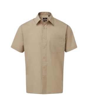Easy care fabric. Stiffened collar. Back yoke. Left chest pocket. Self colour buttons on dark colours. Straight hem. WRAP Certified Production.