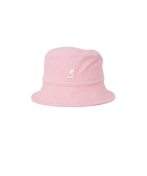 Marca: Kangol.
  Genero: Hombres.
  Tipo: Tapas.
  Temporada: Primavera/Verano.
  Color: Rosa.
  Composicion: 100% algodon.
  Lavado: Lavar a maquina a 30°.