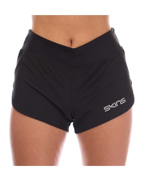 Womens Skins Series-3 Run Shorts in black.- Elasticated waistband.- 4-way stretch fabric.- Silver reflective logos and lining.- Lightweight for enhanced movement and performance.- 86% Polyester  14% Elastane.- Ref: ST40750099001