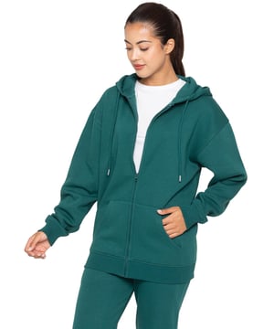 Enzo dames oversized essentiële hoodie met rits, oversized en fleece gevoerd voor comfort. Verstelbare capuchon met trekkoord en omgeslagen polsen. Oversized ontspannen pasvorm voor vrijetijdskleding.