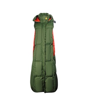 Bleiben Sie warm und stilvoll in der grunen Jacke von Parajumpers. Dieser luxuriose Mantel besteht aus leichtem, isoliertem Stoff, der die Warme speichert und vor Witterungseinflussen schutzt. Verzichten Sie nicht auf Stil fur Komfort  setzen Sie ein Zeichen!, Fullung: 100 % Entendaunen, Obermaterial: 100 % Polyamid, normale Passform, Reisverschluss, grun, Daunenjacke, gruner Mantel