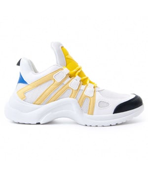 Casual sneaker voor dames. Comfortabele pasvorm. Gevoerde binnenzool. Antislip zool. Versterkte stiksels. Door andere merken voor ons merk gemaakt.