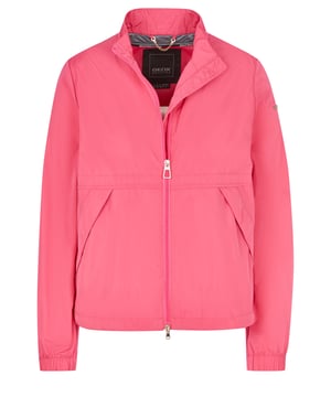 100% Polyester; Geox-jas; Model: W1221UT2844F8285; Hoogwaardige afwerking; Opstaande kraag met drukknoop; Twee voorzakken; Rits; Geox-logodetails