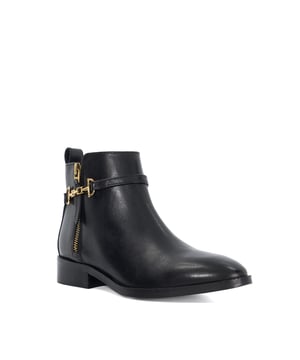 Crafted from soft leather and featuring a distinctive metal buckle detail, our Parklyn ankle boots combines style with practicality. Designed to be worn on repeat,this style showcases a round toe for added comfort and a convenient pull tab for easy on and off.