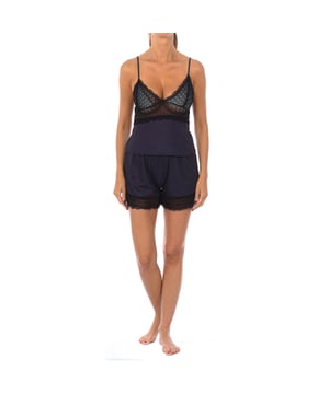 Schlafanzug mit Trägern.
 V-Ausschnitt mit geripptem Abschluss und Blumenstickerei.
 Hose mit elastischem Bund, Unterteil mit Blumenstickerei.
 Nähte im Farbton gesehen.
 Zusammensetzung: 100% Polyester
 Pflege:
Handwäsche.
 - Kein Bleichmittel verwenden.
 - Keinen Trockner verwenden.
 - Unterstützt das Bügeln.
 - Nicht chemisch reinigen.