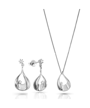 Deze Orphelia Set: Kettinghanger + Oorbellen in Zilver is gemaakt van de hoogste kwaliteit allergievrij 925 Sterling Zilver. De Orphelia 'Etoile' Vrouwen 925 Sterling Zilver Set: Kettinghanger + Oorbellen - Zilver SET-7524 wordt geleverd in een mooie geschenkdoos en heeft een garantie van twee jaar - het perfecte cadeau om jezelf of een geliefde te verwennen.