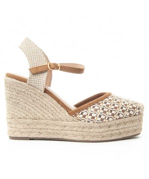 Espadrilles mit Keilabsatz für Frauen. Gepolsterte Innensohle. Bequeme Passform. Rutschfeste Sohle. Verstärkte Nähte. Von anderen Marken für unsere Marke hergestellt. Ungefährer Maße: 12 cm Keil und 3 cm Plattform.