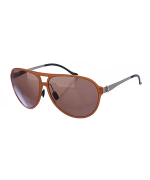 Gafas de sol con montura de acetato.
Color Marron-plata
Forma ovalada.
Lentes de color Marrón
Patillas de fino acero extremadamente flexible de solo 0,5 mm de grosor, acabadas en acetato.
100% Protección UV. 
Cristales antirreflejo. 

Medidas:
 Alto lente: 52mm. Ancho lente:62 mm. Puente: 12 mm. Patillas: 140 mm.

Limpiar las gafas con agua y jabón.
- No utilice paños sucios o abrasivos, que puedan alterar las características de los filtros.
- Utilice solo accesorios y repuestos originales.

Incluye: Todos nuestros productos se envían en el interior de su estuche original.