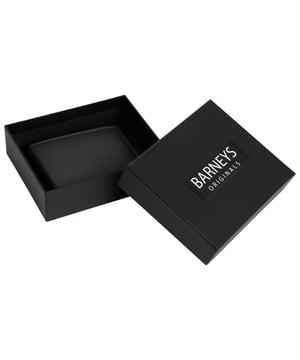 This real leather wallet from Barneys Originals arrives in a branded box for easy gifting. The wallet itself is made from real leather and fits UK currency. This wallet also features 4 handy card slots. Leather origin: Goat.