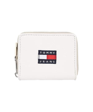 Portemonnaie Tommy Jeans Tjw Heritage Za Femme Weiß Synthetik. Authentisches Taschen-Accessoire der Marke Tommy Jeans - Streetwear/Sportswear-Design von Tommy Jeans - Tommy Jeans für Damen, modisch, perfekt für den Alltag - Portemonnaie Tommy Jeans in Weiß passt perfekt zu Ihrer Garderobe - bequeme Synthetikmaterialien - klassisch - Tjw Heritage Za -