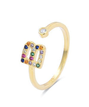 925 Sterling Zilver en Multicolour Zirkonia B Ring afgewerkt in 18 karaat geel goud. Naast het bereiken van globe-trotting stijlen, maken onze ontwerpen een verschil en een radicaal verschil. Zorgvuldig handgemaakte ontwerpen met materialen van topkwaliteit en fonkelende zirkonia's brengen een alfabet in verschillende maten tot leven. Zijn exotisme: initialen op 925 Sterling zilver, wordt alleen geëvenaard door zijn ingetogenheid. Intuïtief, bedachtzaam, het klopt elke keer als je het draagt en vertegenwoordigt als weinig anderen het meest kosmopolitische stedelijke karakter: BE AUTHENTIC (NOT) UNIQUE.
