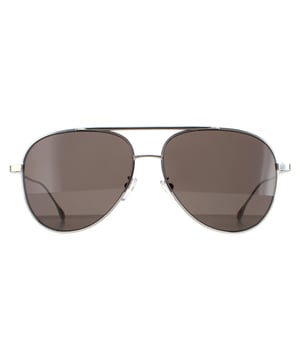 Paul Smith Aviator Mens Silver Brown Gradient PSSN054 Dylan Sunglasses ist ein eleganter Aviator-Stil, der aus Leichtmetall hergestellt wird. Die Nasenpads aus Silikon sorgen den ganzen Tag lang für Komfort, während das Paul Smith-Logo auf den Tempeln für die Authentizität der Marke steht.