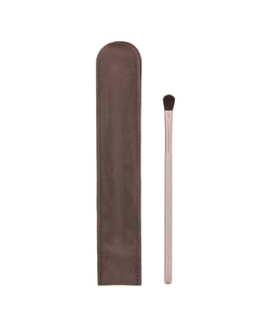 Delilah Eyeshadow Brush BR05 is ideal brush for blending and contouring around the eye area.