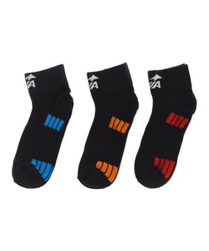Set van 3 paar AVIA sokken.
 Basic mid-cut sokken.
 Geribbelde afwerking voor meer duurzaamheid en perfecte pasvorm.
 Platte teennaden.
 Ademende, vochtafvoerende stof.

 Samenstelling: 63% Katoen, 35% Polyester, 2% Elastaan.

 Onderhoud:
 Machinewasbaar op maximaal 30º.
 Geen bleekmiddel gebruiken.
 Strijkijzer en droger zijn niet toegestaan.
 Niet chemisch reinigen.
 Samenstelling: 63% Katoen; 35% Polyester; 2% Elastaan
 Onderhoud:
Machinewasbaar op maximaal 30º.
 Geen bleekmiddel gebruiken.
 Strijkijzer en droger zijn niet toegestaan.
 Niet chemisch reinigen.