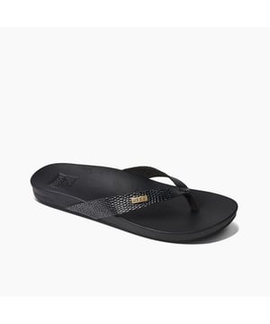 Step up to the Cushion Court and discover the most comfortable footbed ever, thanks to a blend of cushion plus energetic rebound, along with arch support and heel cupping.