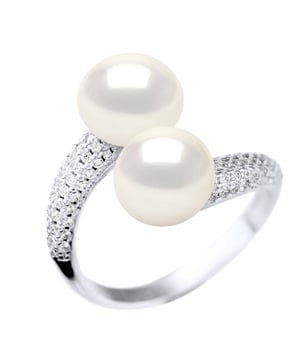 Ring YOU & ME - 2 Real Freshwater Pearls 9-10 mm - Quality AAAA + - COLORI NATURAL WHITE - Paving oxides of zirconium - Adjustable from Size 48 to Size 62 - 925 Thousandth rhodium - 2-year warranty against defects manufacturing - Delivered in a presentation case with a certificate of Authenticity and an International Warranty - All our jewels are made in France.