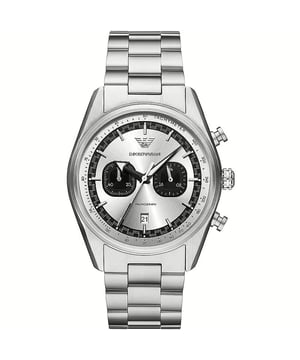 Dit Emporio Armani Heren horloge beschikt over een Quartz binnenwerk. De kast (42 mm mm) is vervaardigd uit RVS (Zilverkleurig) en heeft een Mineraalglas. De band is Zilverkleurig RVS. Dit horloge uit de Emporio Armani Racer reeks is een mooi en tijdloos geschenk. Verras jezelf of iemand anders met dit cadeau. Bovendien geniet u hierbij van 2 jaar garantie tegen alle fabricagefouten.