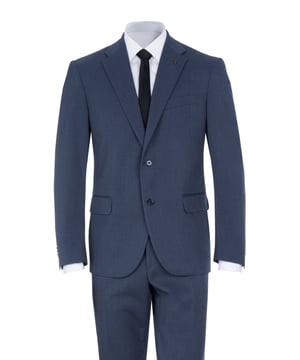 98% lana virgen, 2% elastano; traje de Corneliani; Modelo: 907R49 9983502 005; Mano de obra de alta calidad; Mezcla de lana suave; cuello de solapa; Dos bolsillos delanteros con solapa, un bolsillo en el pecho; Tres bolsillos interiores; Dos aberturas laterales; pantalón de traje con cierre de gancho y cremallera; Dos bolsillos laterales, dos bolsillos pequeños delante, dos bolsillos de ribete detrás; Hebillas de cinturon