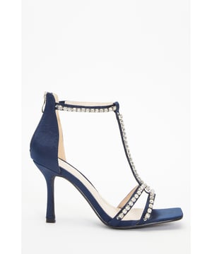 Quiz hotsell sandals sale