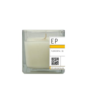 An elegent floriental blend of jasmine with other exotic florals, interlaced with a rich chypre accord supported with musk sandalwood and amberwood with topnotes of fresh citrus and geranium.