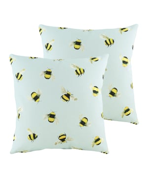 Inject some life into your home with this Busy Bee cushion, the playful nature of this cushion means can be styled within a range of rooms and settings.  The cushion features super sweet bees in flight and would be the perfect addition to any modern or traditional home.