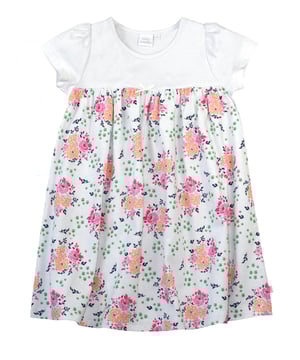 When Spring evenings turn warmer, this cotton nightie is the perfect choice. Featuring our pretty pink floral print, this beautiful one-piece is finished with a pink bow at the bound neckline and has short sleeves.