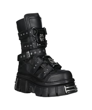The Iconic Boot M-MET422-S1 is from the ever so popular Metallic collection, Constructed from the finest hide leather combined with a durable rubber sole. These boots feature Lace-up fastening, cushioned insole, leather lining and embodies the quality, style and comfort that you have come to expect from New Rock Boots. These stylish unisex boots have a 7cm gum rubber heel to give you a towering presence that is sure to turn heads. The fit is superb, sleek and sexy as pictured. Why not buy some thing unique, versatile, stylish and different.  Heel Height - 7cm Platform Height - 4cm Shaft Height - 24cm Calf Width - 37cm