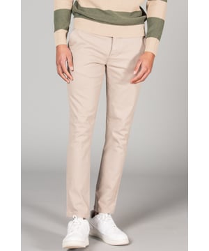 These chino-style trousers from Kensington Eastside are wardrobe staples. Designed in a classic fit, these trousers feature belt loops and two side pockets for added convenience. Made from cotton fabric to ensure comfort and easy care.
