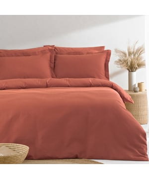 The Waffle duvet set is made of 100% soft cotton, woven on a loom making it a very durable fabric. It’s unique three dimensional design gives it a large surface area to keep you snug and warm on cold evenings while also being breathable for warmer weather. This full bodied duvet set comes with large matching pillowcases complete with an oxford border for that extra touch of luxury. The duvet cover set has a secure button closure while the pillowcases feature a simple envelope closure to keep your pillow safely in place. For the best finish machine wash at 40 degrees. Tumble dry on a low setting and use a hot iron.