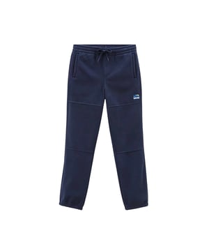 Especificaciones: Pantalón confeccionado en polar de poliéster, cordón en la cintura, bolsillos laterales y un bolsillo en la espalda. Etiqueta con logo cosida a la izquierda. Puños elásticos en los tobillos.Corte: Regular
