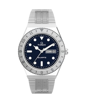 Dit Timex Dames horloge beschikt over een Quartz binnenwerk. De kast (35 mm mm) is vervaardigd uit RVS (Zilverkleurig) en heeft een Mineraalglas. De band is Zilverkleurig RVS. Dit horloge uit de Timex Q Reissue reeks is een mooi en tijdloos geschenk. Verras jezelf of iemand anders met dit cadeau. Bovendien geniet u hierbij van 2 jaar garantie tegen alle fabricagefouten.